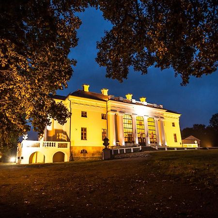 Pakruojis Manor'S Palace Boutique Hotel Exterior foto